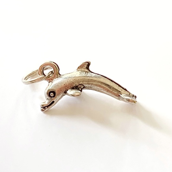 Jewelry - Silver dolphin jewelry charm or pendant